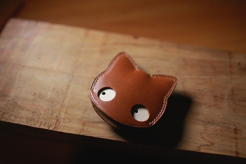 ONE+ Cat Key holder - Keychains - Genuine Leather Brown