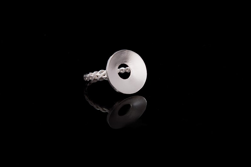 Geometric silver ring round - แหวนทั่วไป - โลหะ สีเงิน