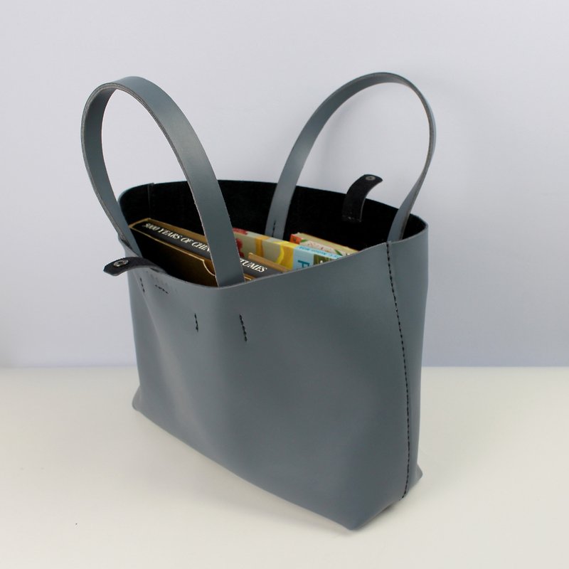 Zemoneni leather tote bag - กระเป๋าถือ - หนังแท้ สีเทา