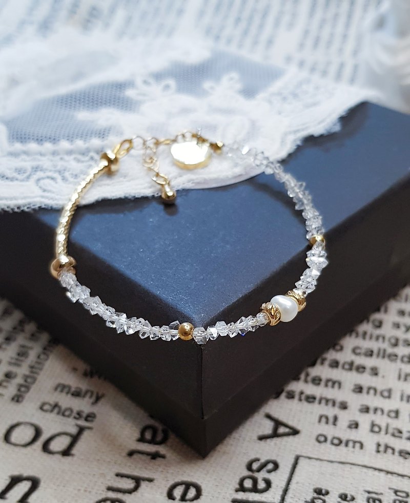 Herkimon Diamond Pearl Bracelet - Bracelets - Gemstone 