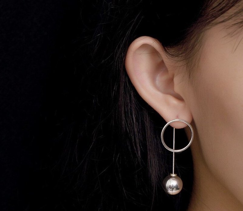 Real 925 Sterling Silver Simple Fashion Bijoux Women Balls Dangle Earrings - 耳環/耳夾/耳骨夾 - 純銀 銀色