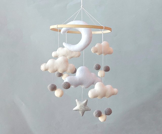 White and grey cloud mobile, Neutral gender nursery mobile, neutral buy baby gift- Ceiling Mobile-Baby mobile- monochrome mobile- cot mobile