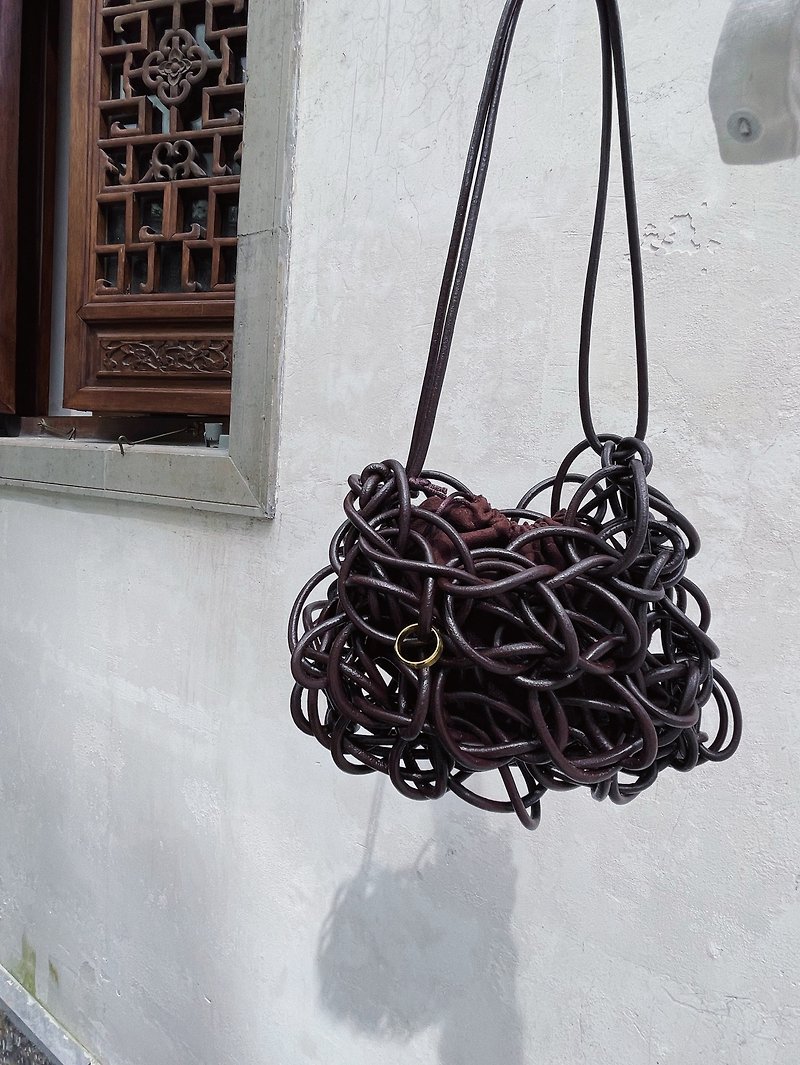 Uthisc is made of cowhide braided net bag underarm bag #small*closed loop series - Messenger Bags & Sling Bags - Genuine Leather Brown