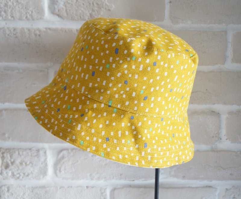 【布作】雙面漁夫帽 - 帽子 - 棉．麻 黃色