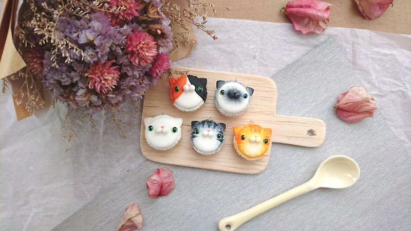 ◆ Cat macaron clay key ring◆ - Keychains - Clay Multicolor
