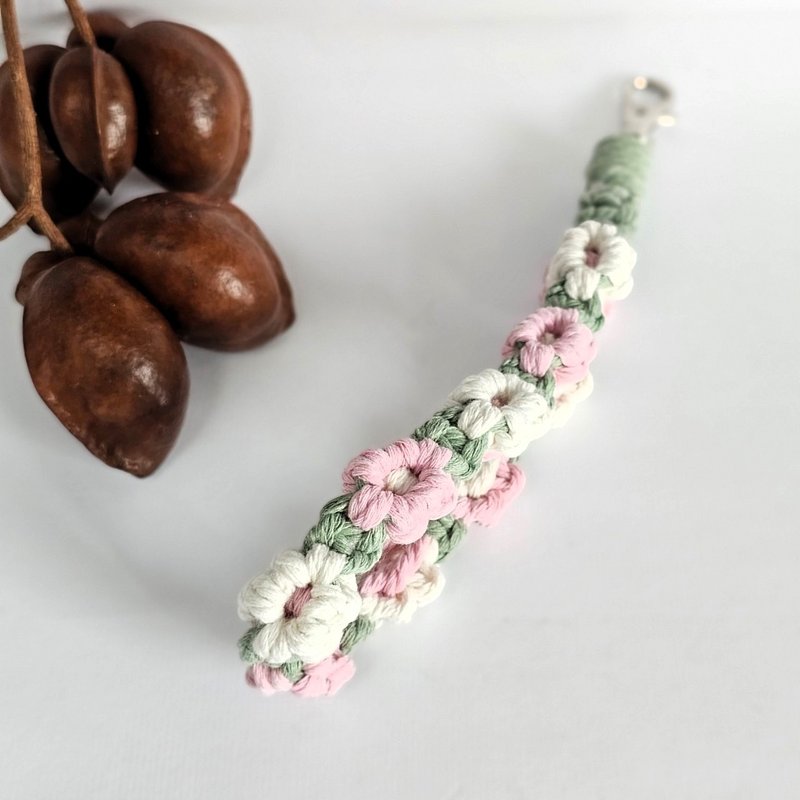 Colorful weaving fashion‧ Handmade cotton rope mobile phone lanyard - เชือก/สายคล้อง - ผ้าฝ้าย/ผ้าลินิน 