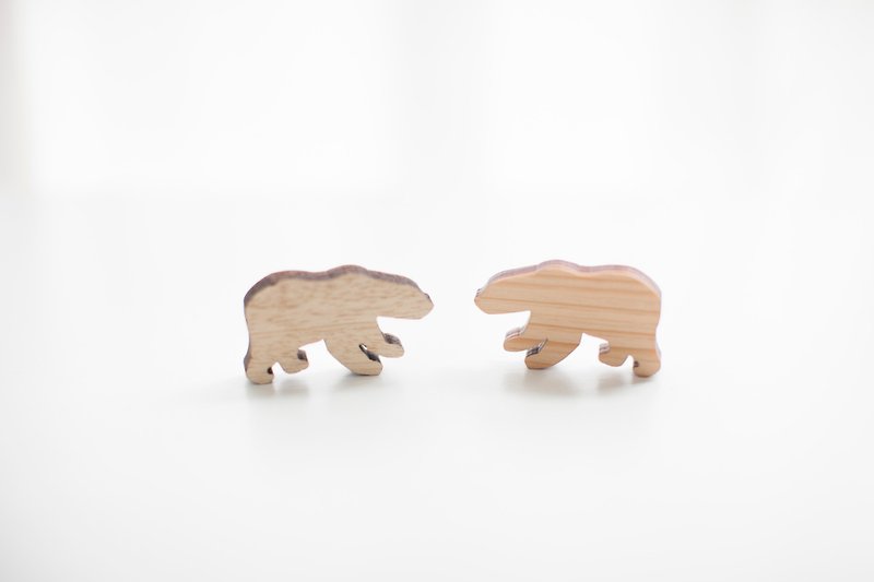 Customized name gift log light-colored wood chip-Polar Bear - ที่ห้อยกุญแจ - ไม้ สีส้ม