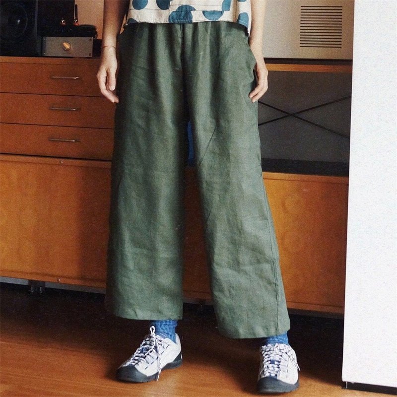 Forest green soft and comfortable versatile casual straight trousers light imported sand-washed linen fabric - Women's Pants - Cotton & Hemp Green