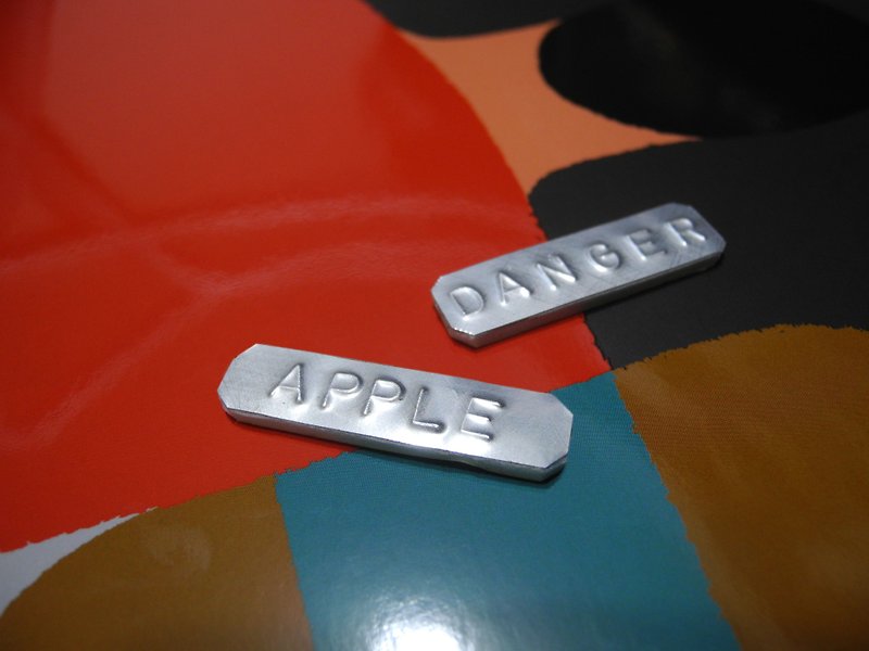 Metal embossed name tag/name sticker - handmade (8 letters in English and numbers) - สติกเกอร์ - โลหะ สีเงิน