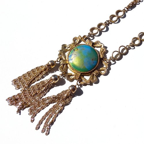 panic-art-market 70s Vintage gold tone gothic design green cloisonne ware × tassel necklace