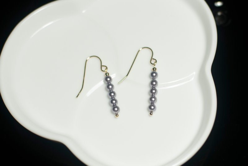 紫色珍珠串耳環 - 耳環/耳夾/耳骨夾 - 其他材質 紫色