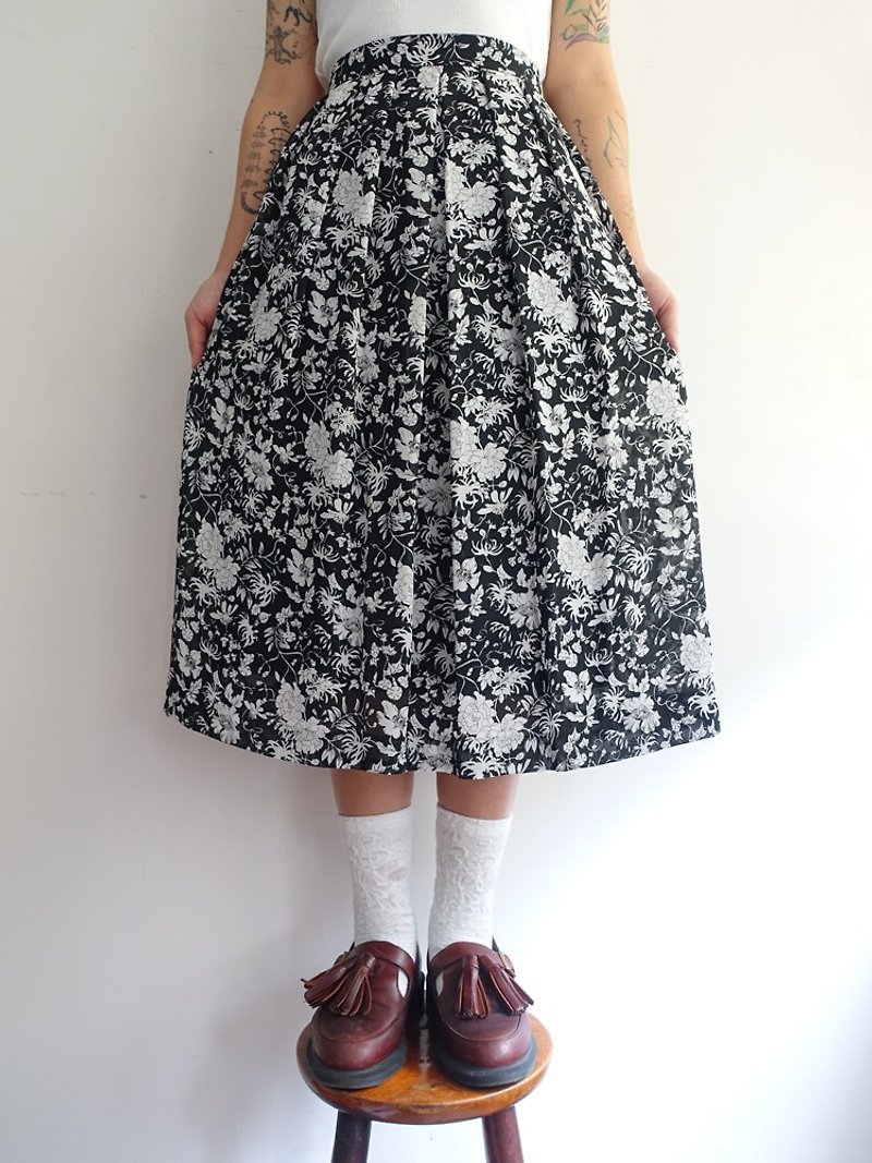 Awhile | Vintage Skirt no.423