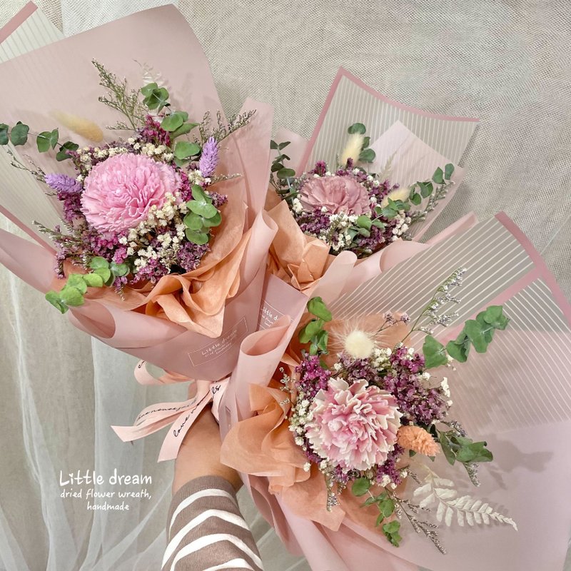 | 小夢境花藝 | 大朵索拉康乃馨 滿天星 母親節乾燥花束 - 乾燥花/永生花 - 植物．花 白色