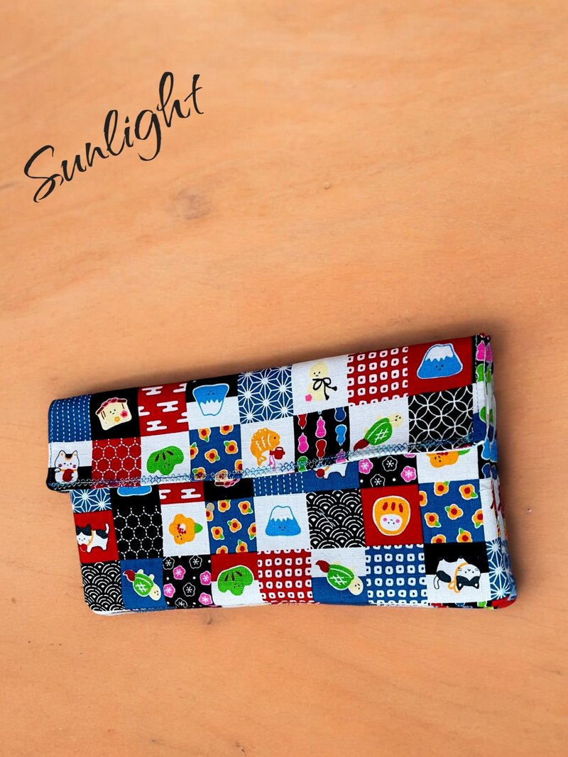 Japanese cute pattern storage bag, universal bag, pleated bag, card bag (customized fabric optional) - กระเป๋าเครื่องสำอาง - ผ้าฝ้าย/ผ้าลินิน 