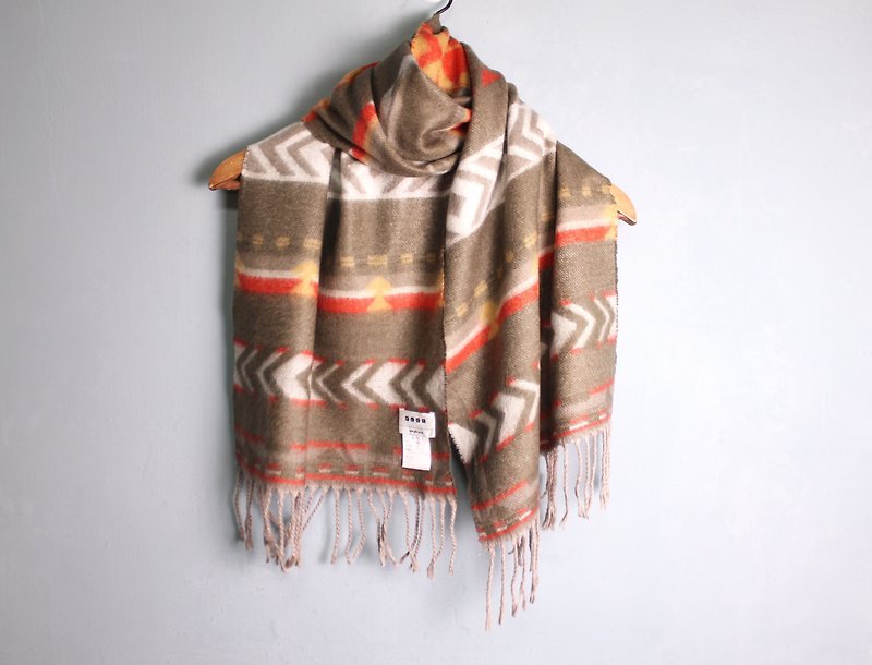 FOAK vintage French national pattern light Brown scarves - ผ้าพันคอถัก - วัสดุอื่นๆ 