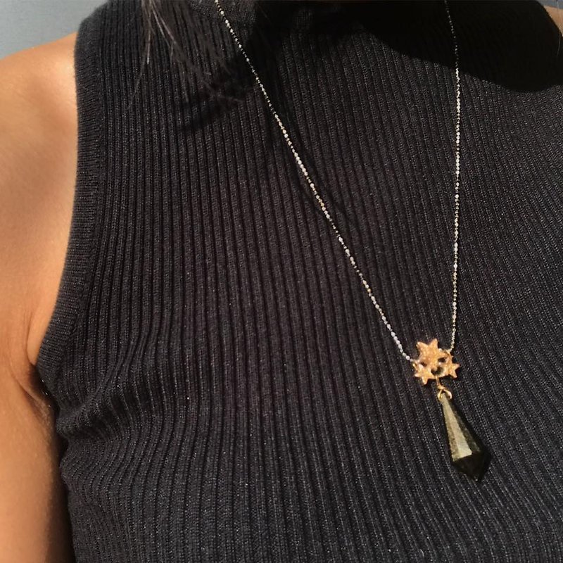 【Lost And Find】Natural  OBSIDIAN star necklace - สร้อยคอ - เครื่องเพชรพลอย สีทอง
