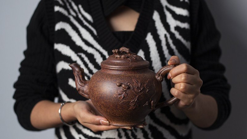 Purple Clay Pot Squirrel Grape Extra High Temperature 900cc Type Elegant Atmosphere Longevity Means Jiayuan - ถ้วย - ดินเผา สีเทา