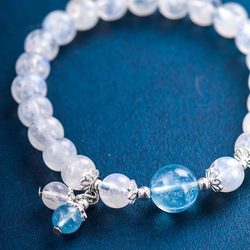 Moonstone, Aquamarine,  925 sterling silver findings Natural Gemstone Crystal Br - Bracelets - Gemstone Blue
