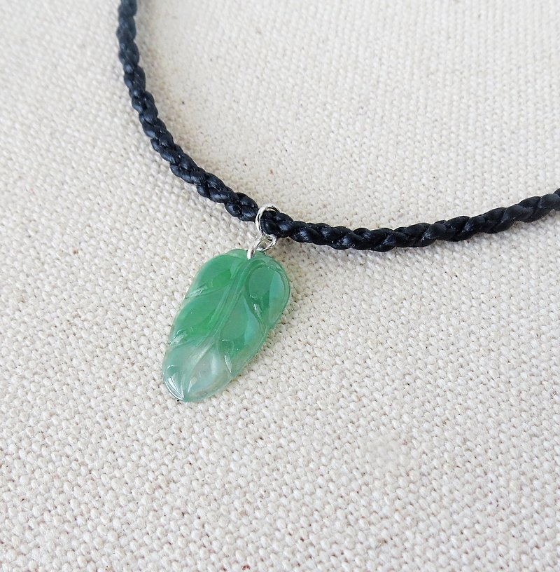 Fashion [lucky ice leaf] emerald silk wax line necklace [four shares] *** lucky - Collar Necklaces - Gemstone Green
