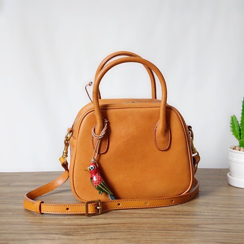 2-way genuine leather simple cowhide shoulder bag crossbody hand-stitched bag - กระเป๋าแมสเซนเจอร์ - หนังแท้ สีส้ม