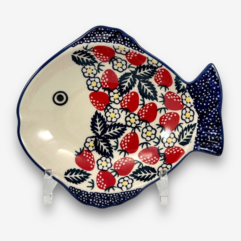 Polish hand-painted pottery-fish-shaped plate 19cm wild strawberry series designer model - จานและถาด - ดินเผา สีแดง