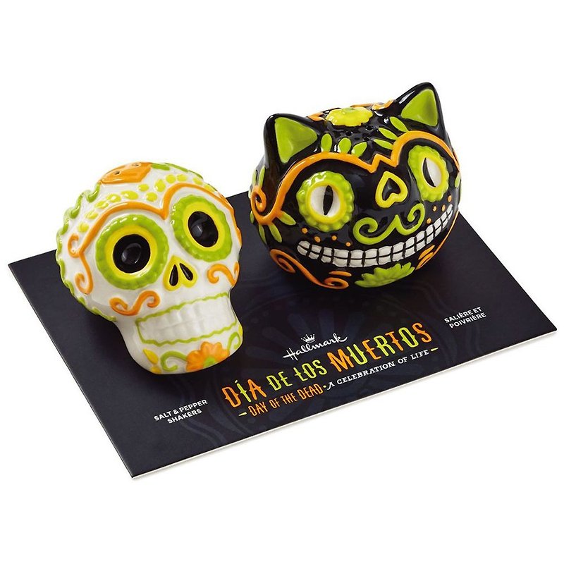 Skull and Bones Cat Pepper and Salt Shakers 2 are included in the group [Hallmark-Halloween Series] - Food Storage - Pottery Multicolor