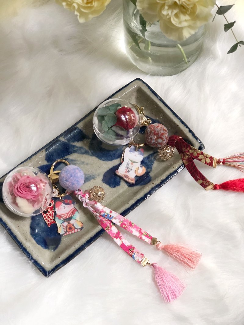 Hello 不凋花 永生花 現貨 畢業禮物 日式風 鑰匙圈 婚禮小物 - 鑰匙圈/鑰匙包 - 植物．花 紅色