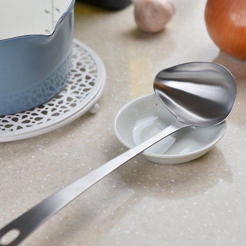日本高桑金屬 日製不鏽鋼橢圓尖嘴醬汁湯杓 - 餐具/刀叉湯匙 - 不鏽鋼 