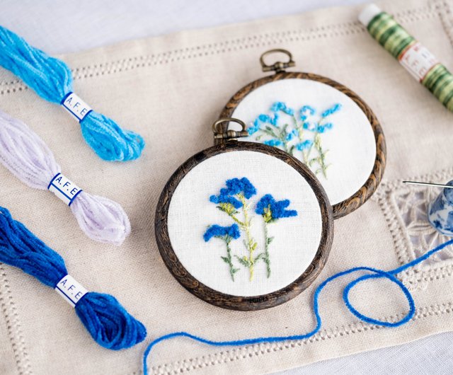 スターチスの花刺繍の制作キット【Art Fiber Endoのモール刺繍糸で