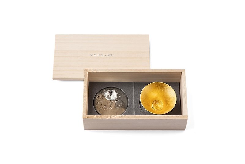 金箔富士山風情杯木盒組 - 茶壺/茶杯/茶具 - 其他金屬 金色