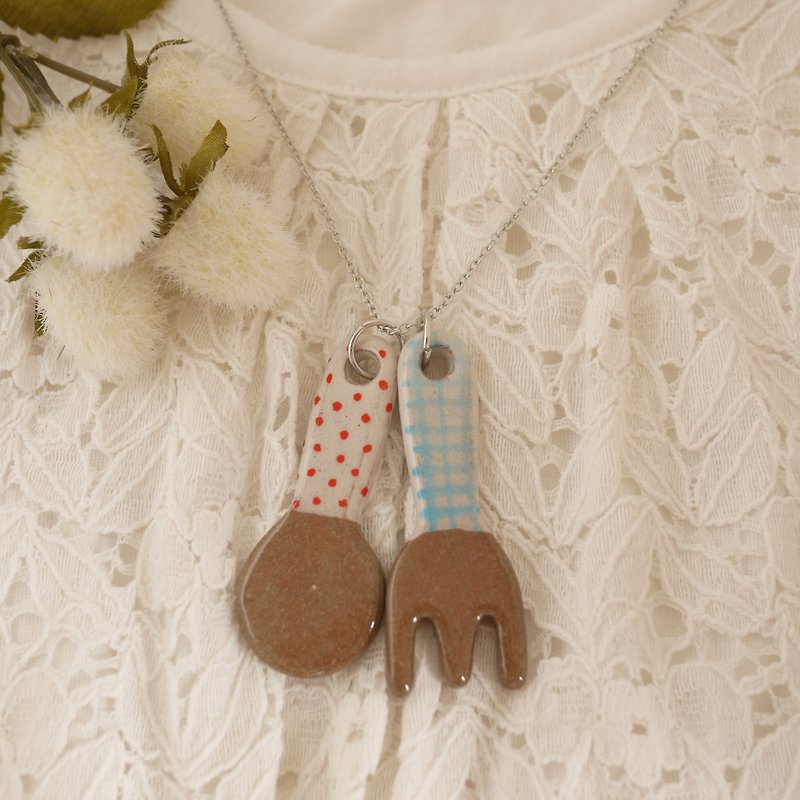 Spoon and fork necklace / necklace (spoon and fork) - Necklaces - Pottery White