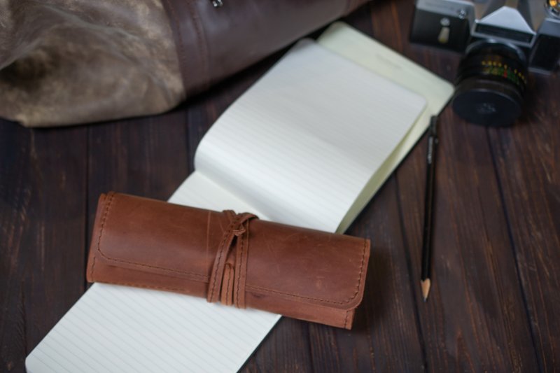 leather roll, artist roll, leather pencil roll, pencil case, paint brush holder - กล่องดินสอ/ถุงดินสอ - หนังแท้ หลากหลายสี