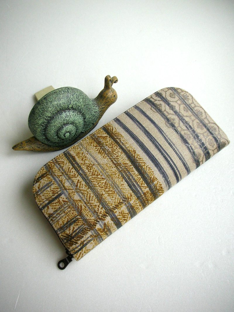 Ito Naomi [Takumi Stripe Brush] Linen-long wallet/wallet/coin purse/gift - Wallets - Linen Khaki