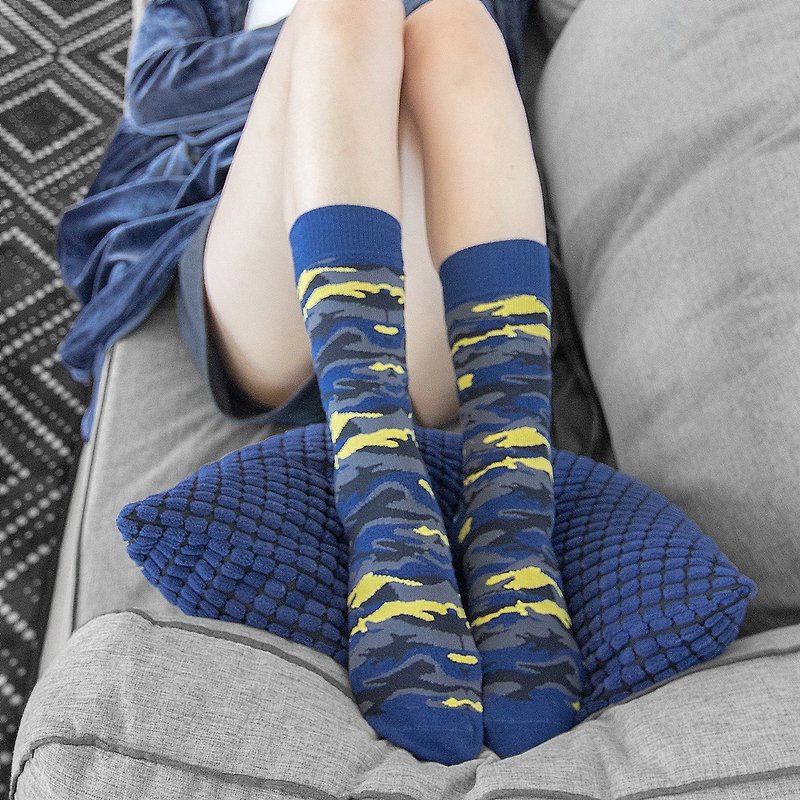 英倫風設計襪∣海洋迷彩風格 - Polygiene抑菌除臭台灣製 - 襪子 - 棉．麻 藍色