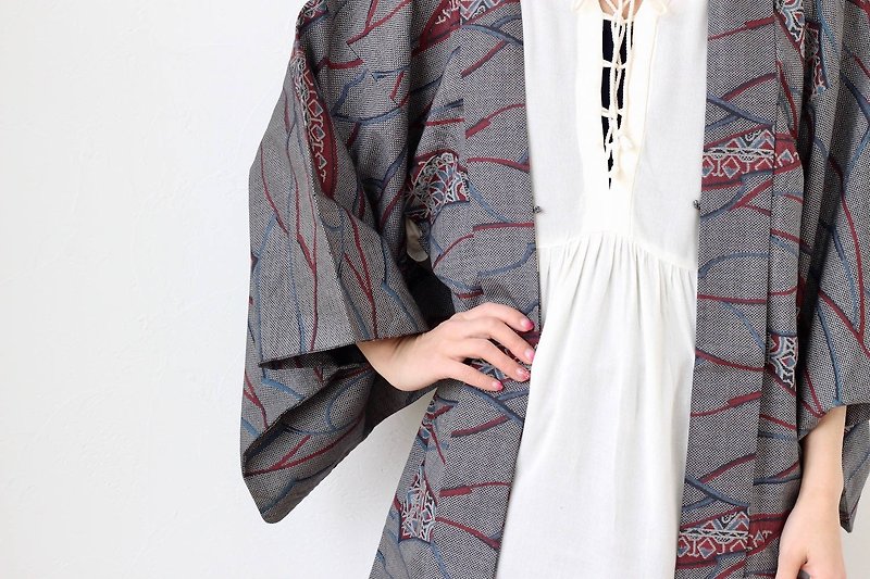 Japanese traditional kimono, haori, kimono jacket, authentic kimono /2142 - ジャケット - ポリエステル グレー