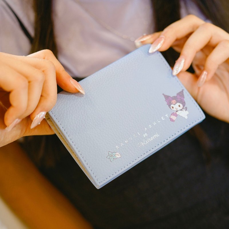 【CROSSOVER】Samuel Ashley x Kuromi Bi-fold Leather Wallet - Ice Blue - กระเป๋าสตางค์ - หนังแท้ สีน้ำเงิน