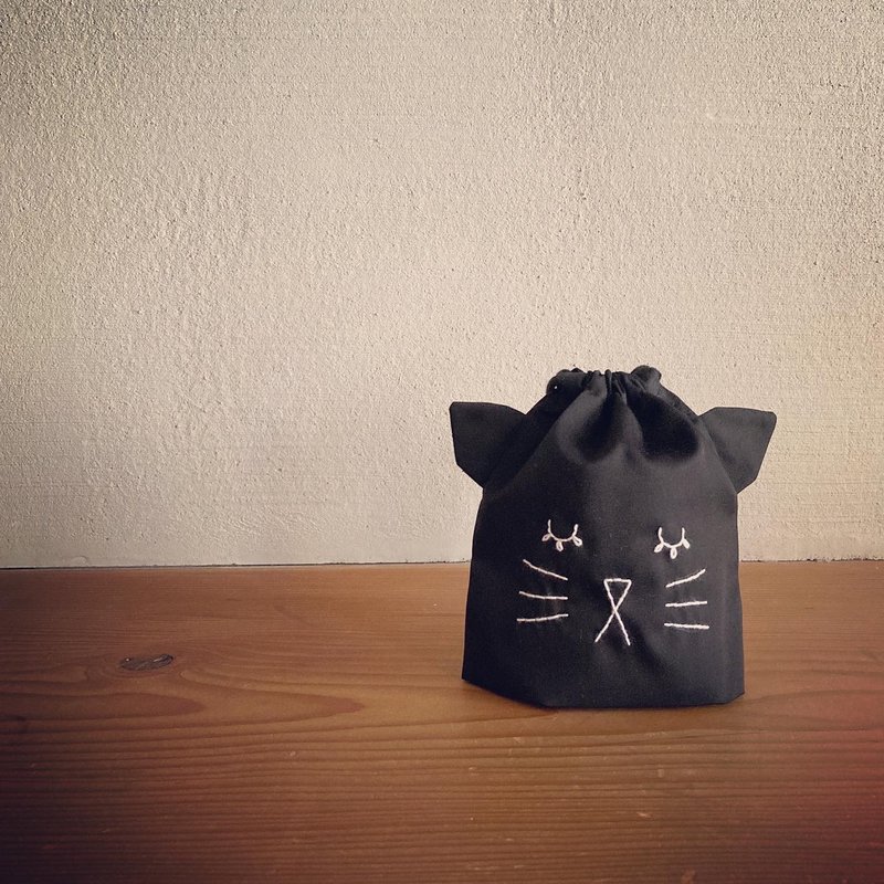 コップ袋 黒ねこ巾着 - 化妝包/收納袋 - 棉．麻 黑色