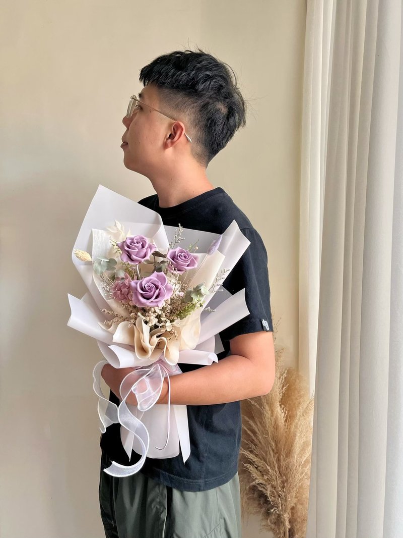 三朵永生玫瑰花束 情人節花束 - 乾燥花/永生花 - 植物．花 多色