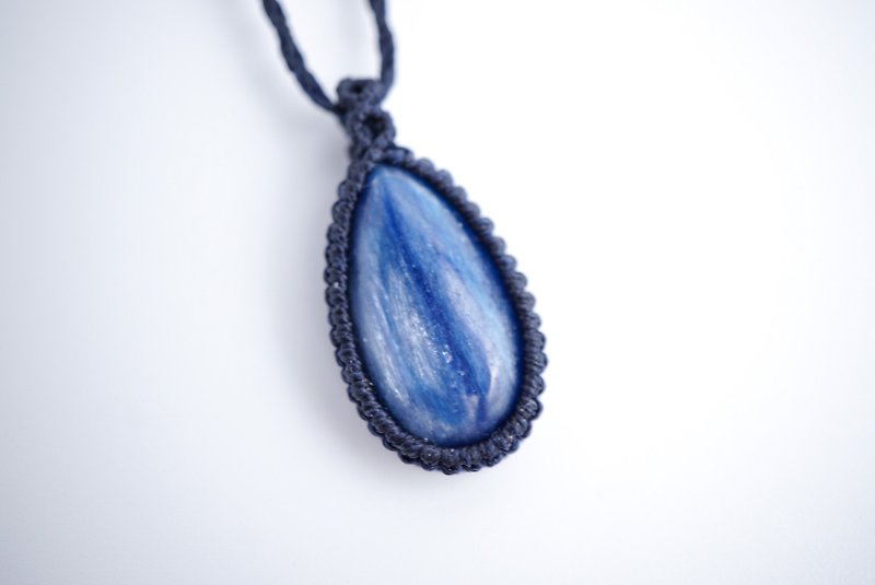 Kyanite paraffin thread braided neck cord - Necklaces - Gemstone Blue