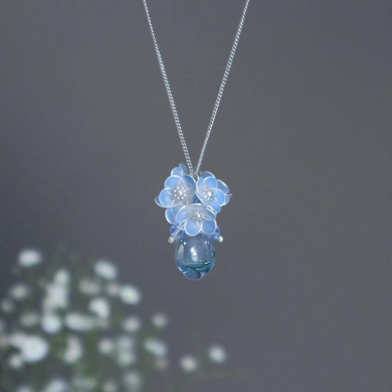 Nemophila scented vase aroma necklace - สร้อยคอ - วัสดุอื่นๆ สีน้ำเงิน
