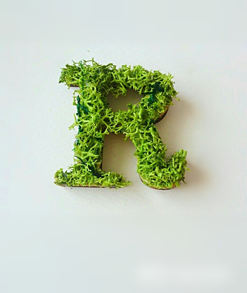 木製アルファベットオブジェ(モス)5cm/R×1点 - 置物 - 木製 グリーン