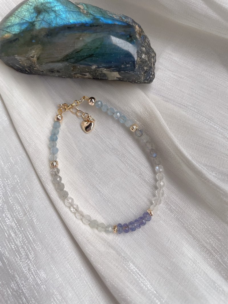 Handmade by Ariel // Tanzanite, aquamarine, labradorite, communication ability, wisdom, 14K gold-filled color-preserving bracelet - Bracelets - Other Metals White