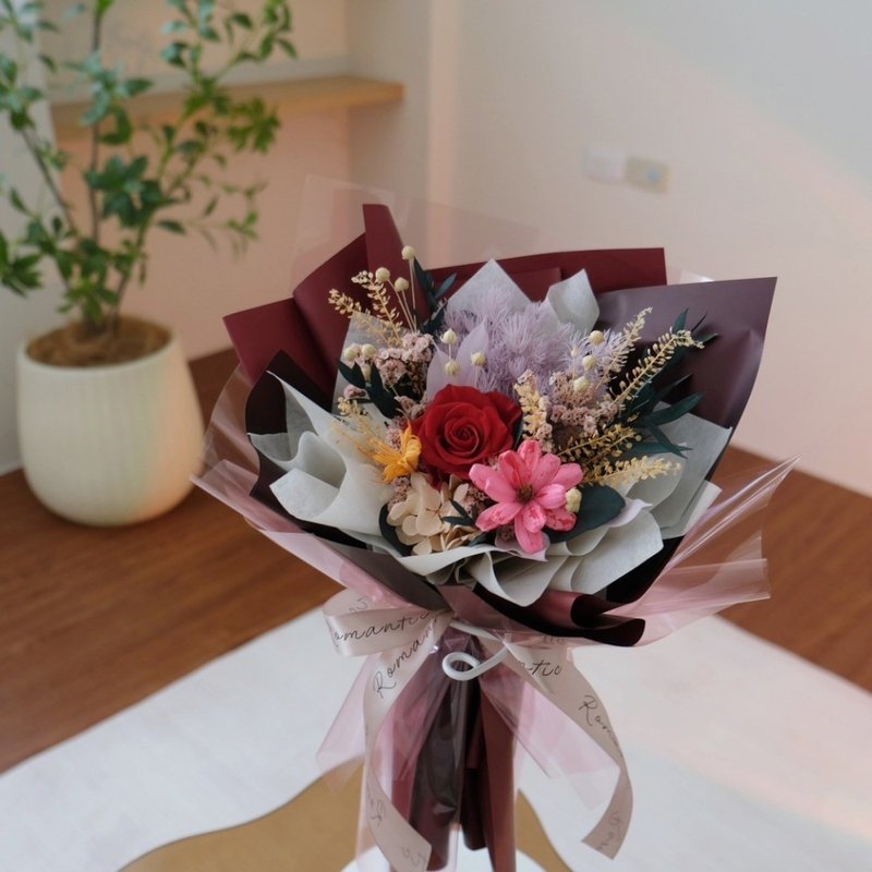 Sweet Days Everlasting Bouquet/Red - Dried Flowers & Bouquets - Plants & Flowers Black