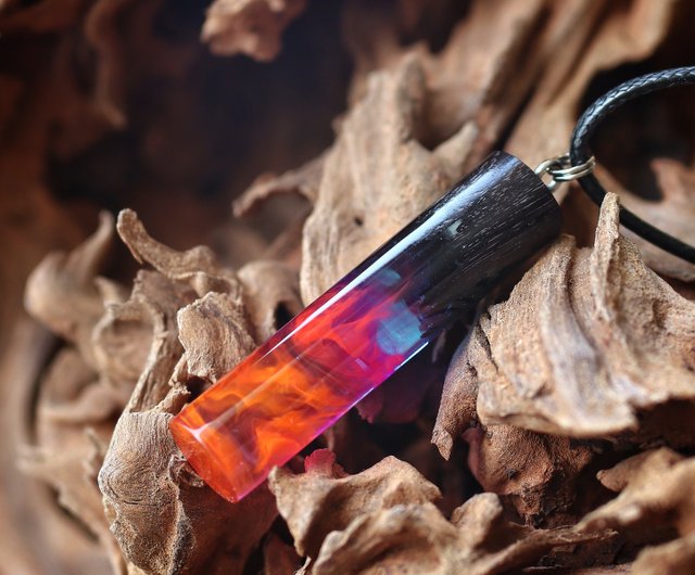 おそろいのネックレス ウッドレジンペンダント ハンドメイドジュエリー