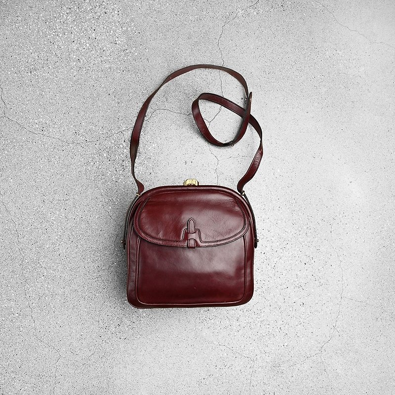 Vintage Clasp Bag - กระเป๋าแมสเซนเจอร์ - หนังแท้ สีแดง