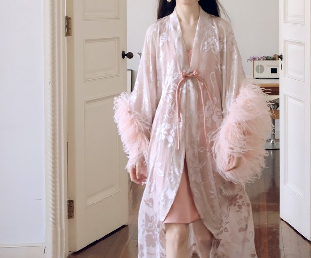 インナー・ルームウェアその他 Oseree Feather silk dressing gown image_ab106496-4ea1-493f-9528-