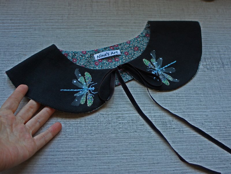 dragonfly collar bib, dragonfly embroidery, black linen collar, detachable bib - Necklaces - Cotton & Hemp Black
