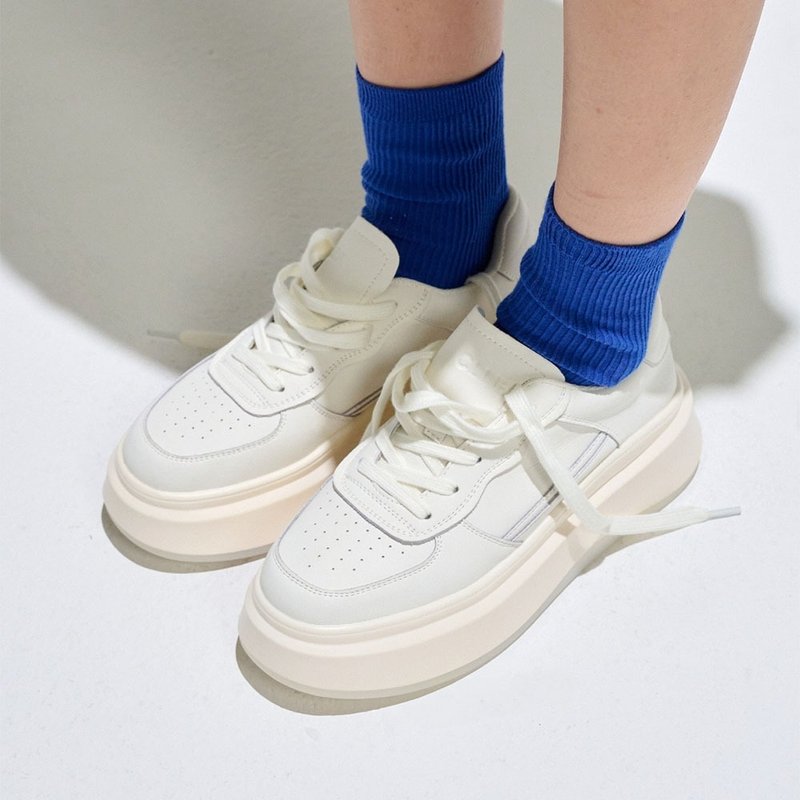 PRE-ORDER SPUR CLLIB Magna Vintage Standing Sneakers CL0102OW - รองเท้าหนังผู้หญิง - วัสดุอื่นๆ 