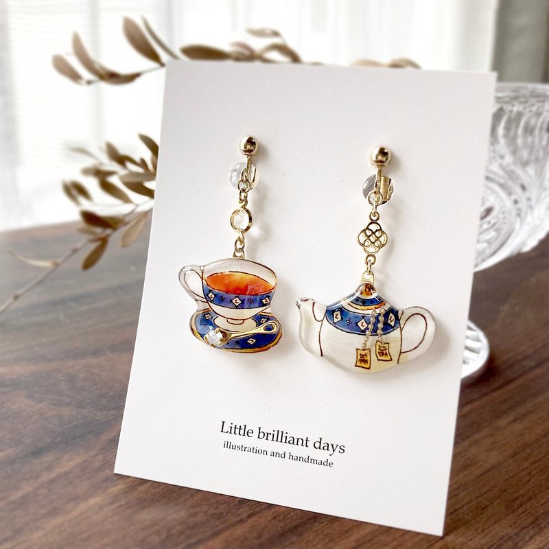 BreakfastTea earring Teapot and cup Clip-On - ต่างหู - พลาสติก สีน้ำเงิน