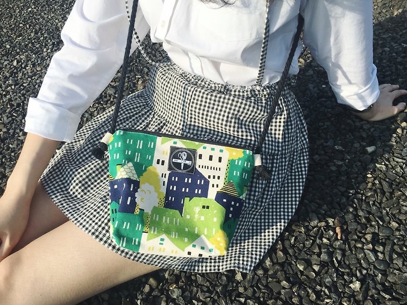 toutoubags / small square shoulder bag-little house - Messenger Bags & Sling Bags - Cotton & Hemp Green